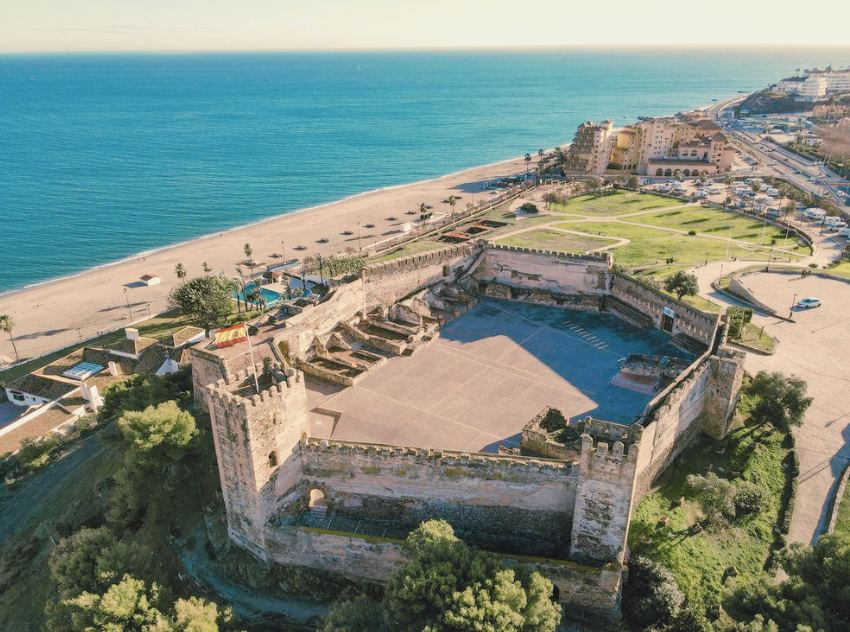 Playa Castillo Sohail – Fuengirola - surf malaga - dreisog